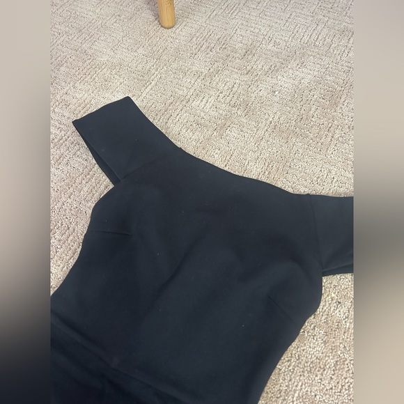 Aritzia Talula Black Bodycon off shoulder dress Size XS - Picture 5 of 8